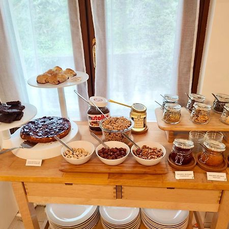 Maeva Guesthouse Пуеняго Екстериор снимка