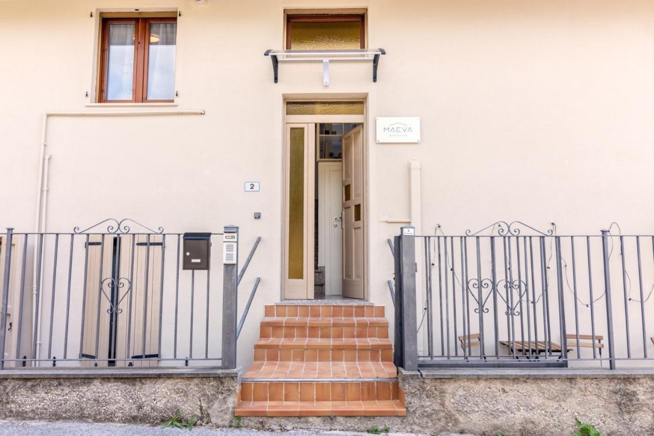 Maeva Guesthouse Пуеняго Екстериор снимка